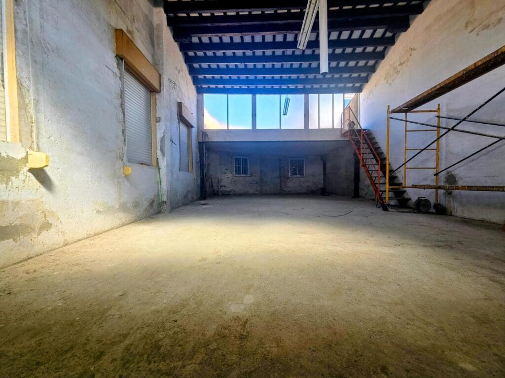 Kantoor te koop in Canet de Mar - € 210.000 (Ref: 9347131)