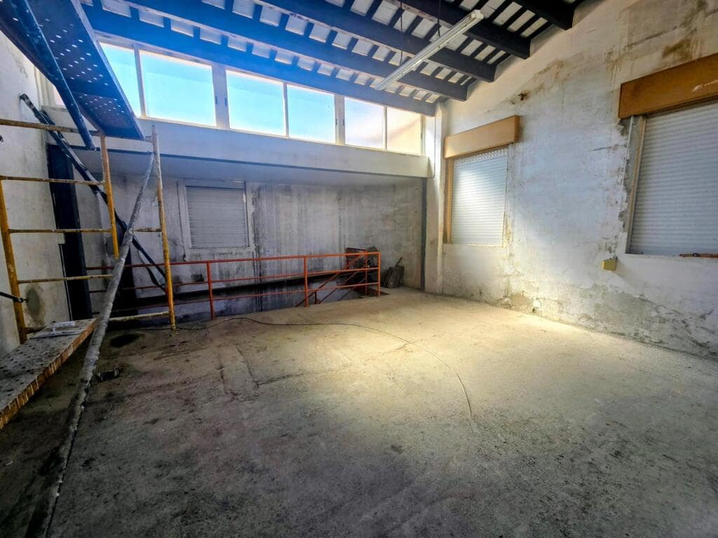 Kantoor te koop in Canet de Mar - € 210.000 (Ref: 9347131)