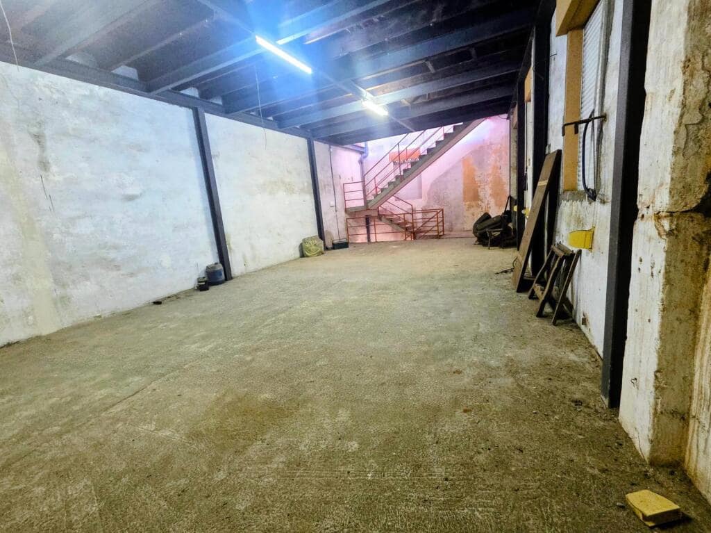 Kantoor te koop in Canet de Mar - € 210.000 (Ref: 9347131)