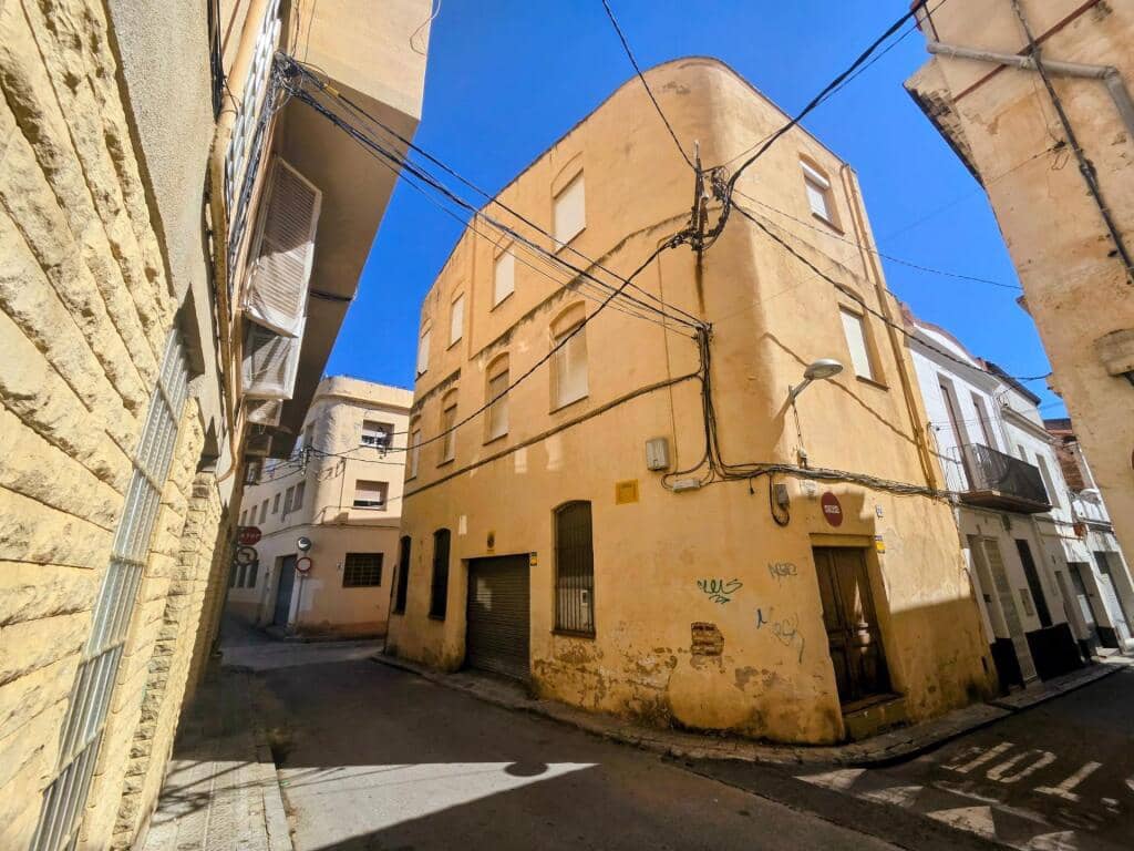 Kantoor te koop in Canet de Mar - € 210.000 (Ref: 9347131)