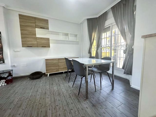 3 sypialnia Willa na sprzedaż w El Raso, Guardamar del Segura z basenem - 216 000 € (Ref: 9349336)