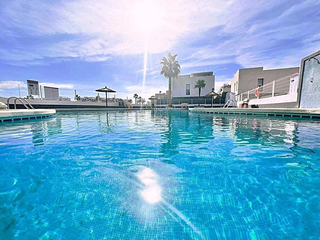 3 sypialnia Willa na sprzedaż w Guardamar del Segura z basenem - 216 000 € (Ref: 9349336)