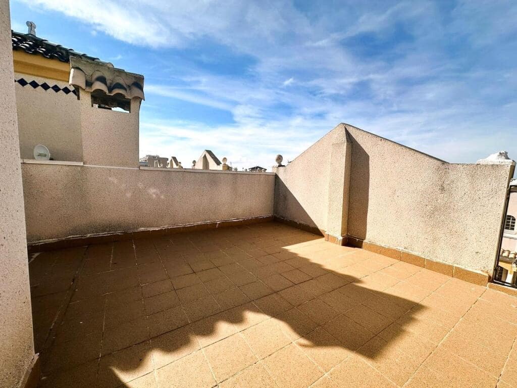 3 sypialnia Willa na sprzedaż w Guardamar del Segura z basenem - 216 000 € (Ref: 9349336)