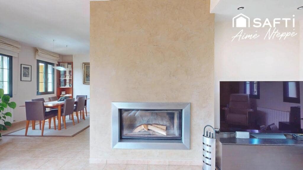 5 slaapkamer Villa te koop in Sant Julia de Ramis met zwembad garage - € 755.000 (Ref: 9349341)