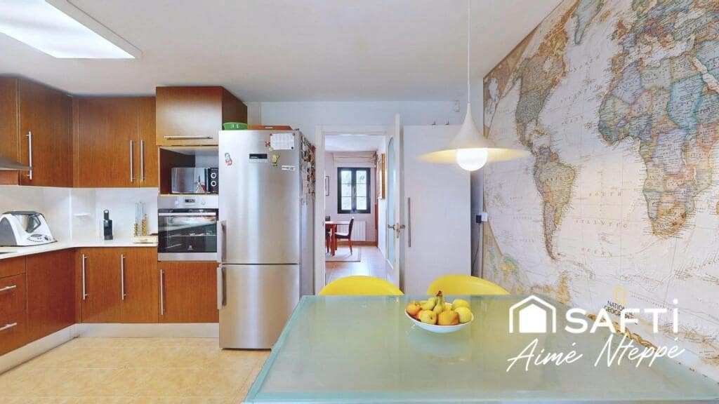 5 slaapkamer Villa te koop in Sant Julia de Ramis met zwembad garage - € 755.000 (Ref: 9349341)