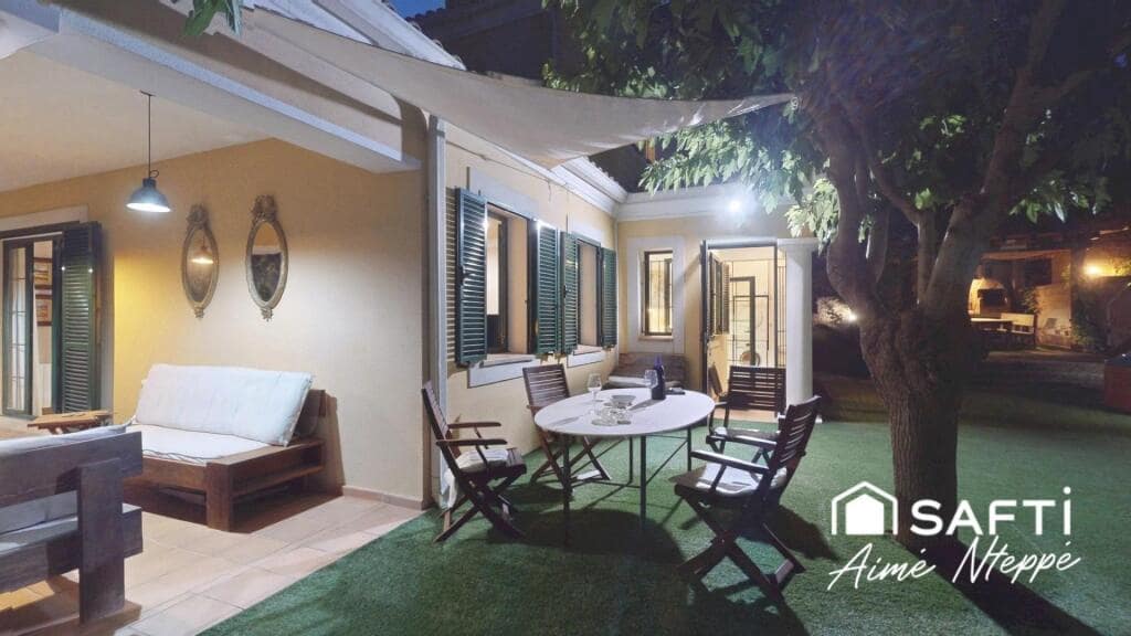 5 slaapkamer Villa te koop in Sant Julia de Ramis met zwembad garage - € 755.000 (Ref: 9349341)