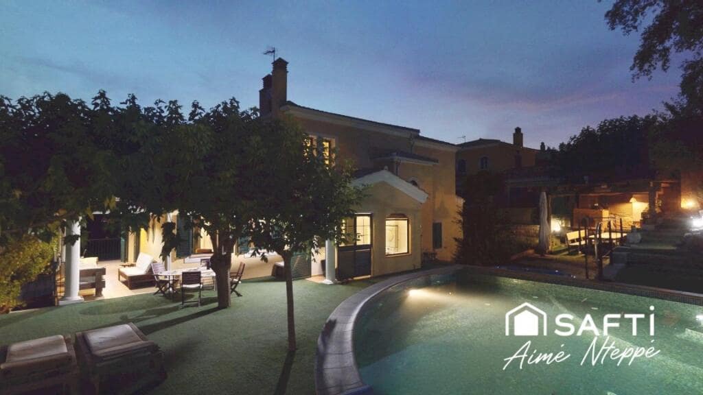 5 slaapkamer Villa te koop in Sant Julia de Ramis met zwembad garage - € 755.000 (Ref: 9349341)