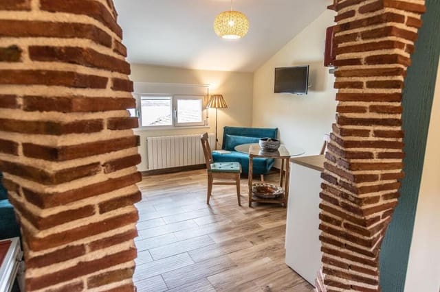 5 makuuhuone Huvila myytävänä paikassa Santiago-Pontones - 330 000 € (Ref: 9349343)