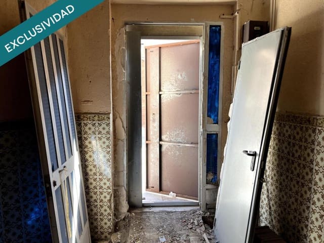 Studio for sale in Cabanyal-Canyamelar, Valencia city - € 126,000 (Ref: 9349347)