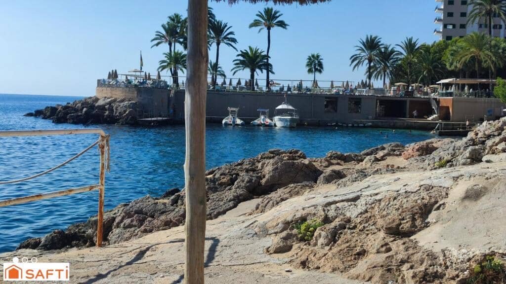 Apartamento de 2 habitaciones en Illetas en venta con piscina - 695.000 € (Ref: 9349351)