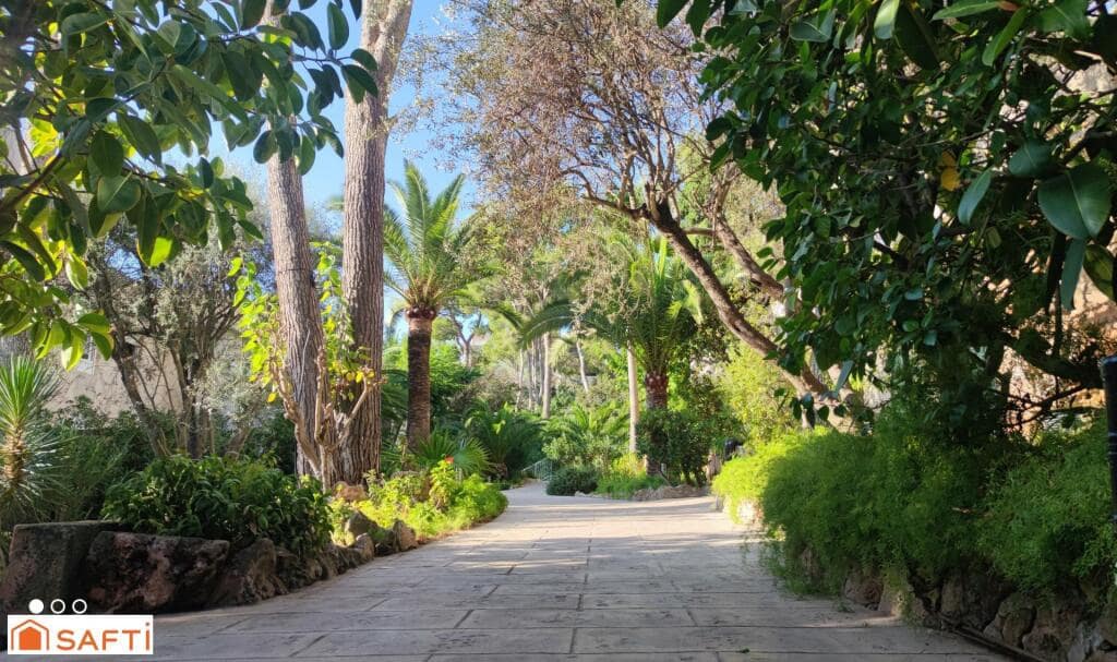 Apartamento de 2 habitaciones en Illetas en venta con piscina - 695.000 € (Ref: 9349351)