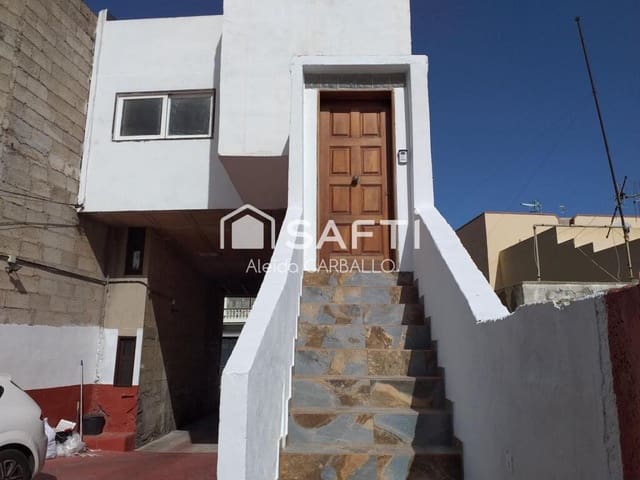 3 soverom Rekkehus til salgs i Granadilla de Abona med garasje - € 325 000 (Ref: 9349354)