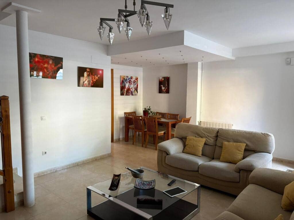 4 slaapkamer Rijtjeshuis te koop in Cullera - € 350.000 (Ref: 9349355)