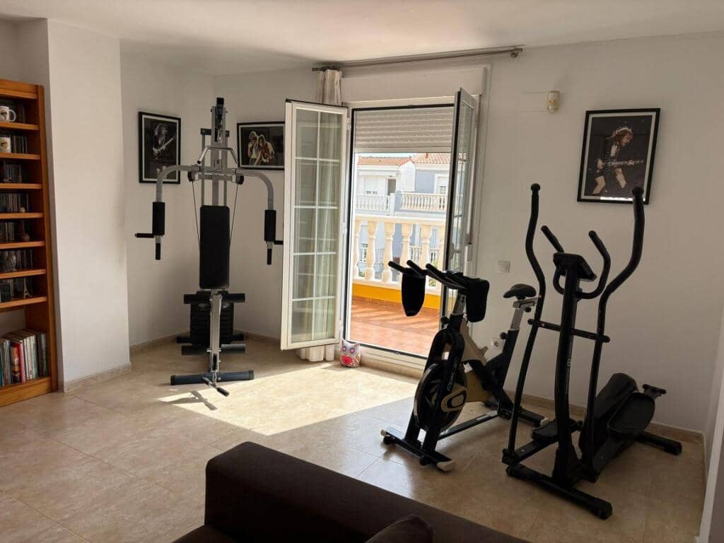 4 slaapkamer Rijtjeshuis te koop in Cullera - € 350.000 (Ref: 9349355)