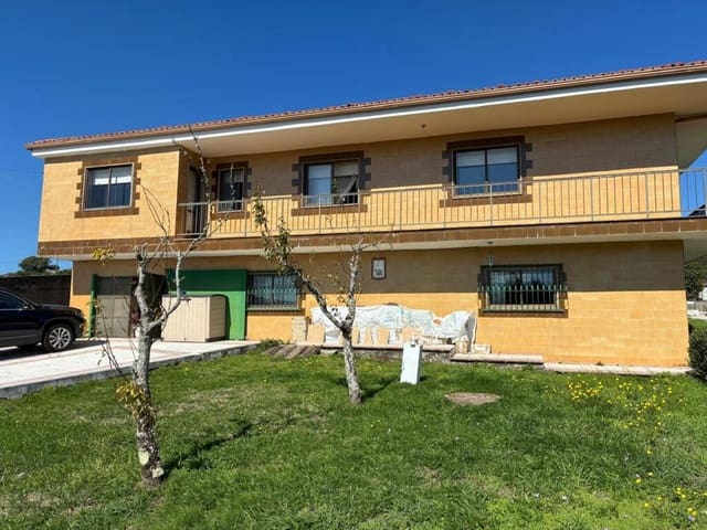 5 makuuhuone Huvila myytävänä paikassa A Lama mukana 
autotalli - 235 000 € (Ref: 9349357)