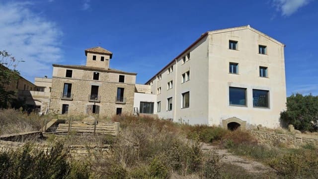 Finca/Casa Rural de 20 habitaciones en Lleida ciudad en venta - 450.000 € (Ref: 9353417)
