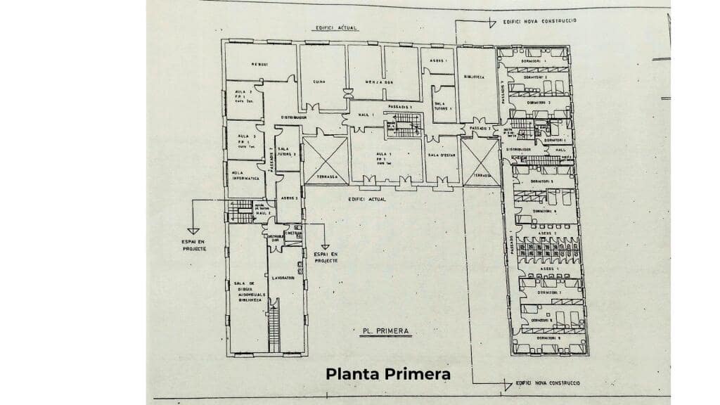 20 sypialnia Finka/Dom wiejski na sprzedaż w Miasto Lleida - 450 000 € (Ref: 9353417)