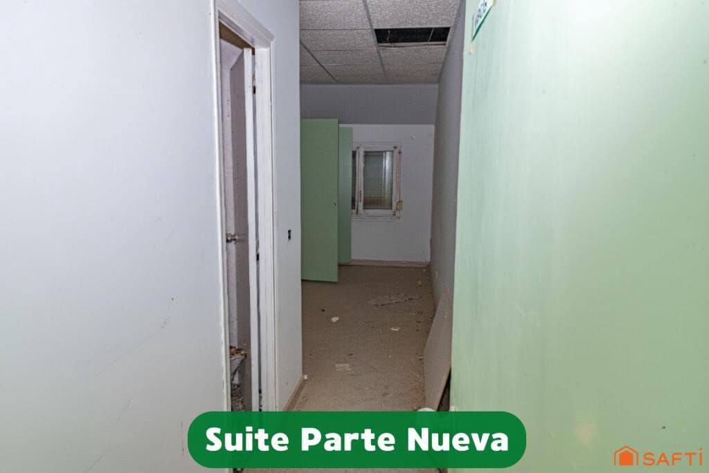 20 sypialnia Finka/Dom wiejski na sprzedaż w Miasto Lleida - 450 000 € (Ref: 9353417)