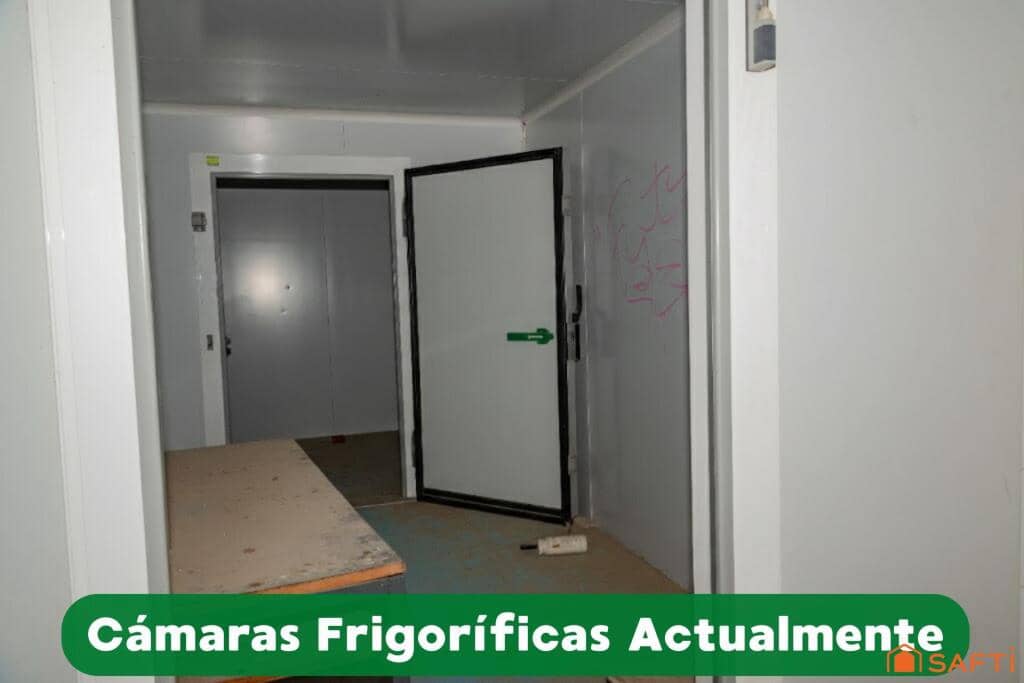 20 sypialnia Finka/Dom wiejski na sprzedaż w Miasto Lleida - 450 000 € (Ref: 9353417)