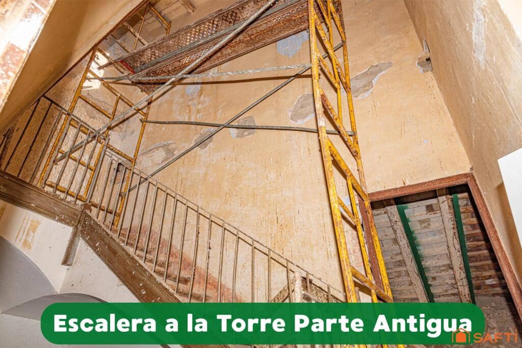 20 sypialnia Finka/Dom wiejski na sprzedaż w Miasto Lleida - 450 000 € (Ref: 9353417)