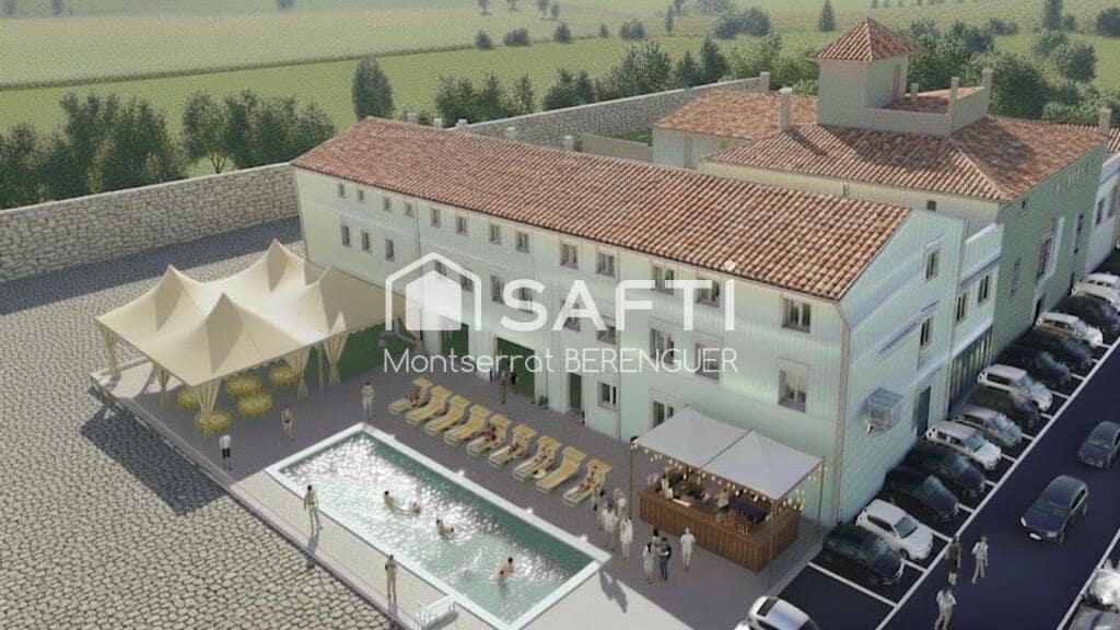 20 bedroom Finca/Country House for sale in Lleida city - € 450,000 (Ref: 9353417)