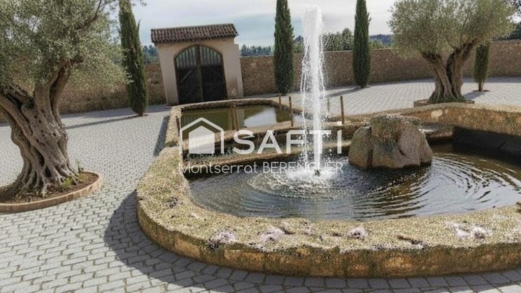 20 bedroom Finca/Country House for sale in Lleida city - € 450,000 (Ref: 9353417)