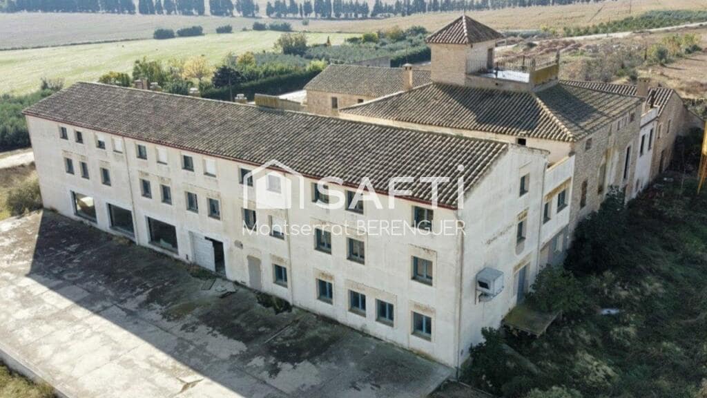 20 bedroom Finca/Country House for sale in Lleida city - € 450,000 (Ref: 9353417)