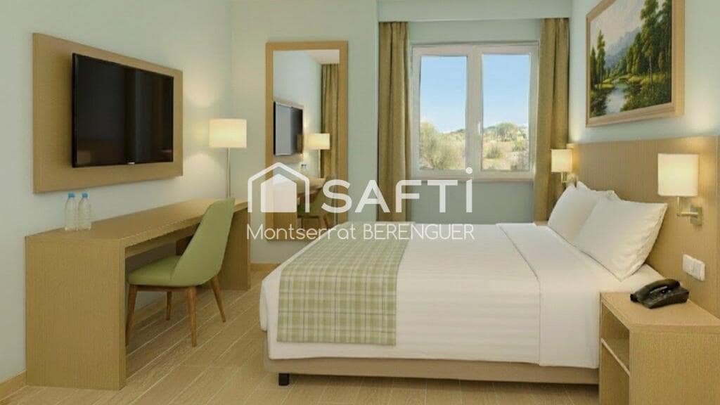 20 bedroom Finca/Country House for sale in Lleida city - € 450,000 (Ref: 9353417)