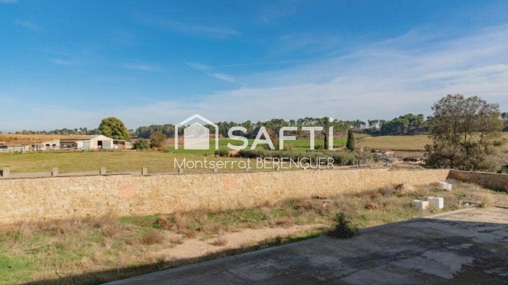 20 bedroom Finca/Country House for sale in Lleida city - € 450,000 (Ref: 9353417)