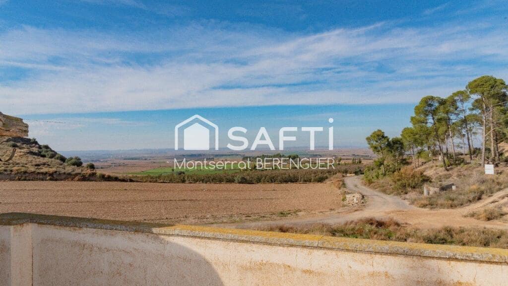 20 bedroom Finca/Country House for sale in Lleida city - € 450,000 (Ref: 9353417)