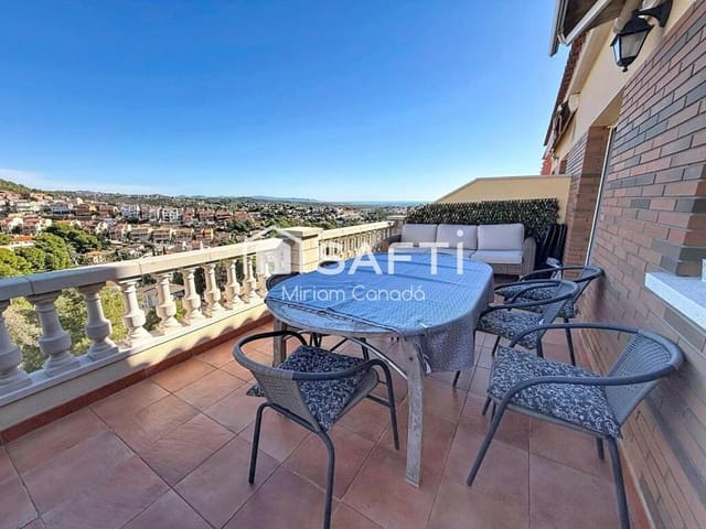 4 bedroom Villa for sale in Segur de Calafell, Calafell with pool garage - € 328,000 (Ref: 9353418)