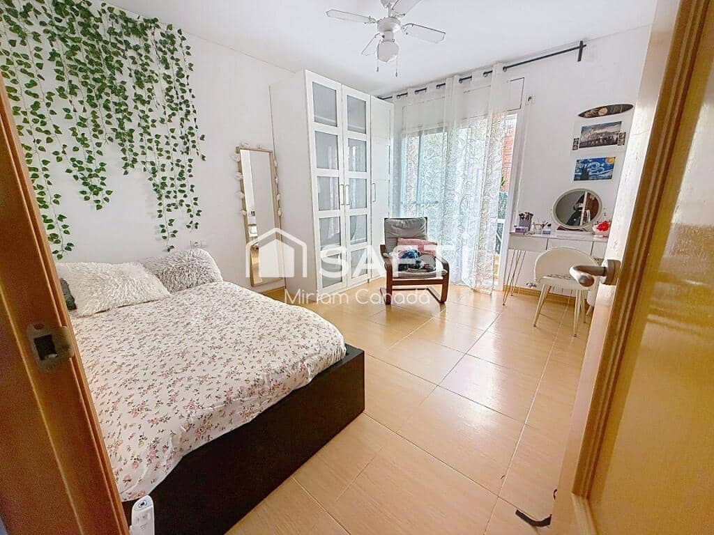 4 makuuhuone Huvila myytävänä paikassa Calafell mukana uima-altaan 
autotalli - 328 000 € (Ref: 9353418)