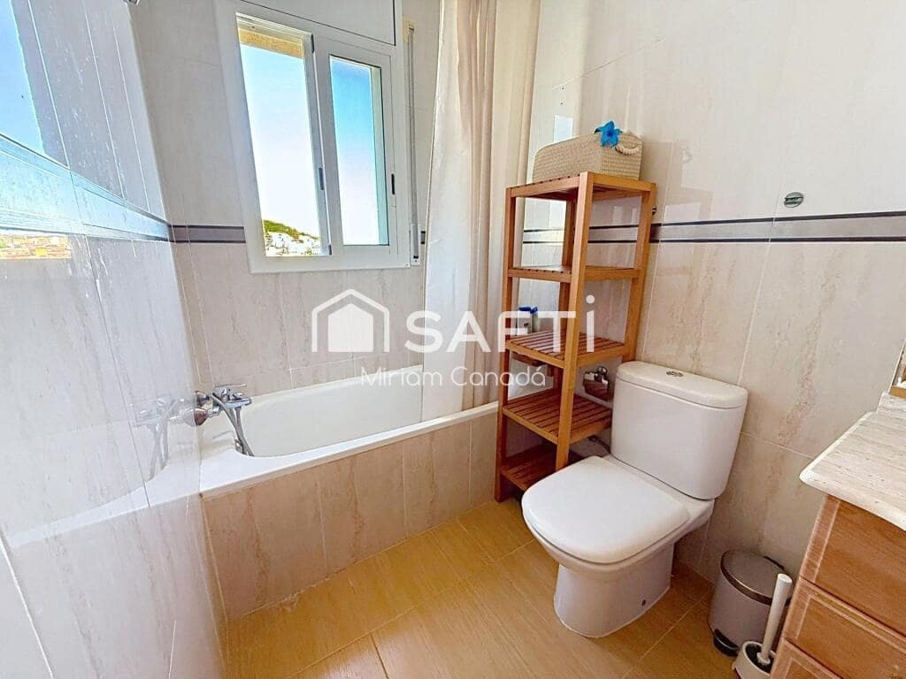 4 makuuhuone Huvila myytävänä paikassa Calafell mukana uima-altaan 
autotalli - 328 000 € (Ref: 9353418)