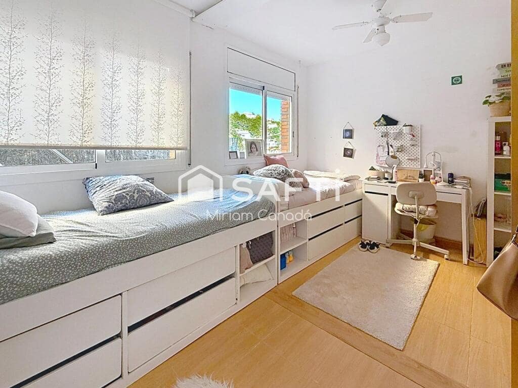 4 makuuhuone Huvila myytävänä paikassa Calafell mukana uima-altaan 
autotalli - 328 000 € (Ref: 9353418)