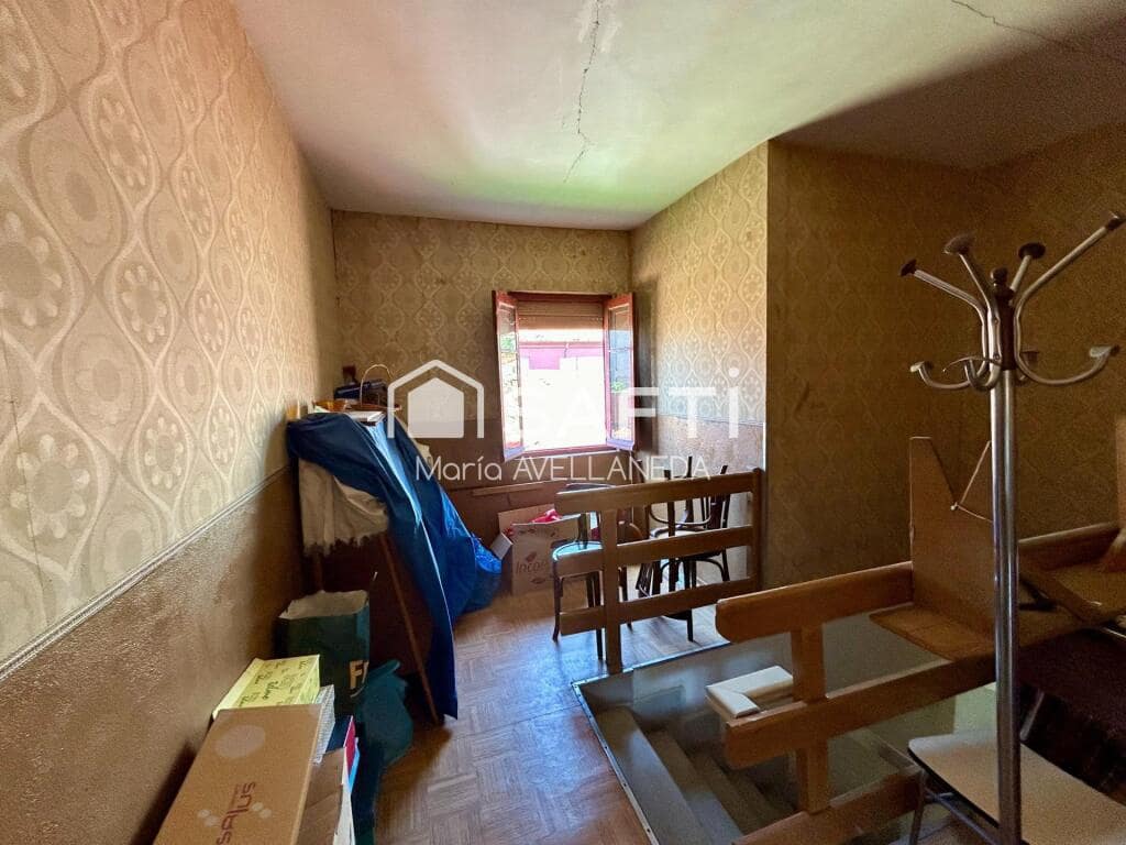 11 soveværelse Villa til salg i Valencia de Don Juan - € 139.000 (Ref: 9355759)