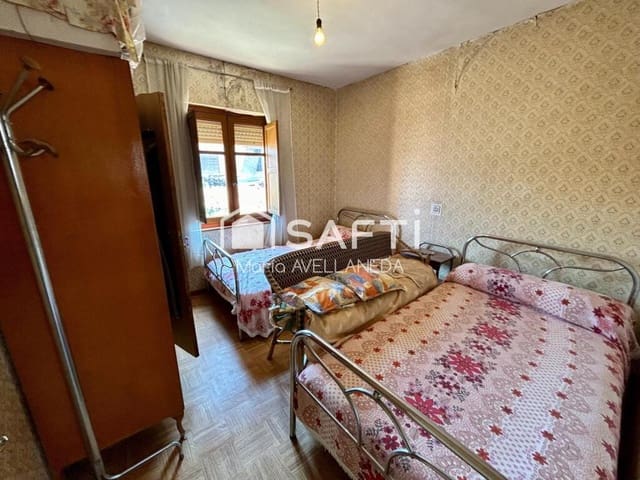 11 soveværelse Villa til salg i Valencia de Don Juan - € 139.000 (Ref: 9355759)