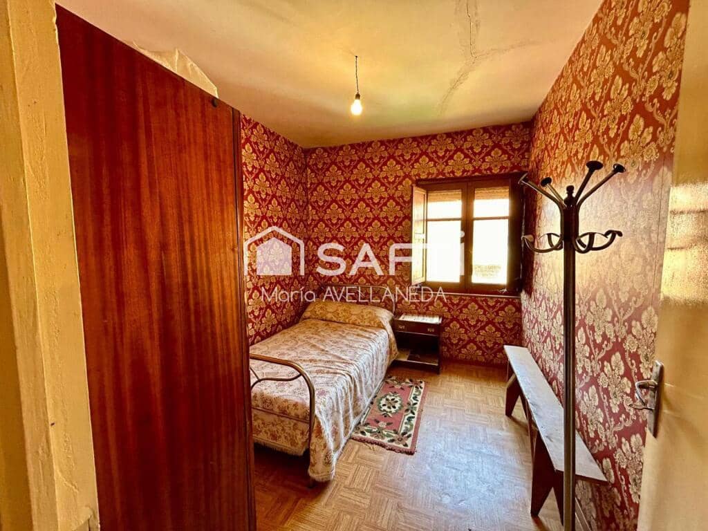 11 soveværelse Villa til salg i Valencia de Don Juan - € 139.000 (Ref: 9355759)