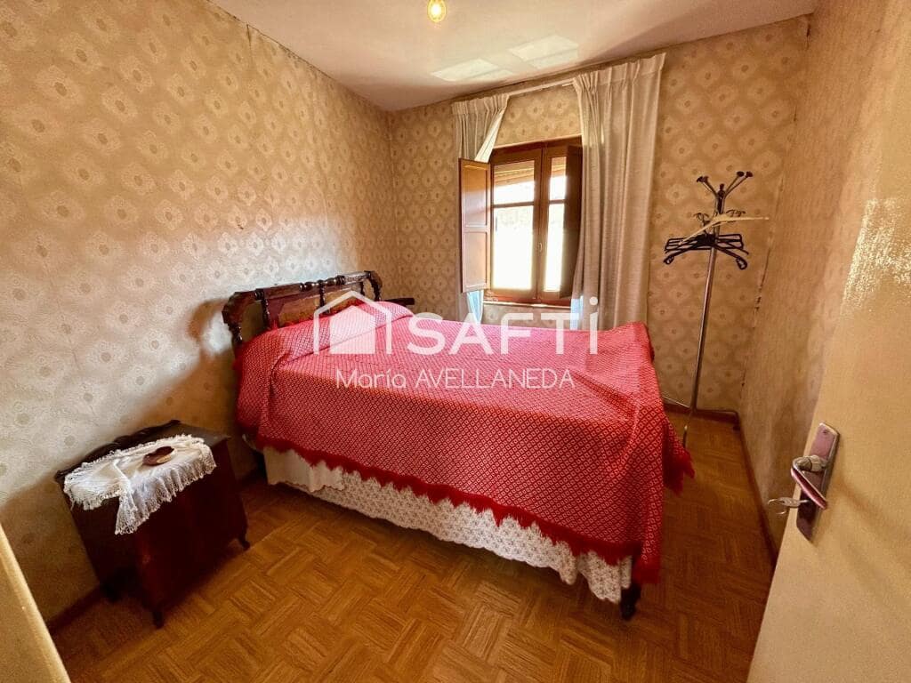 11 soveværelse Villa til salg i Valencia de Don Juan - € 139.000 (Ref: 9355759)