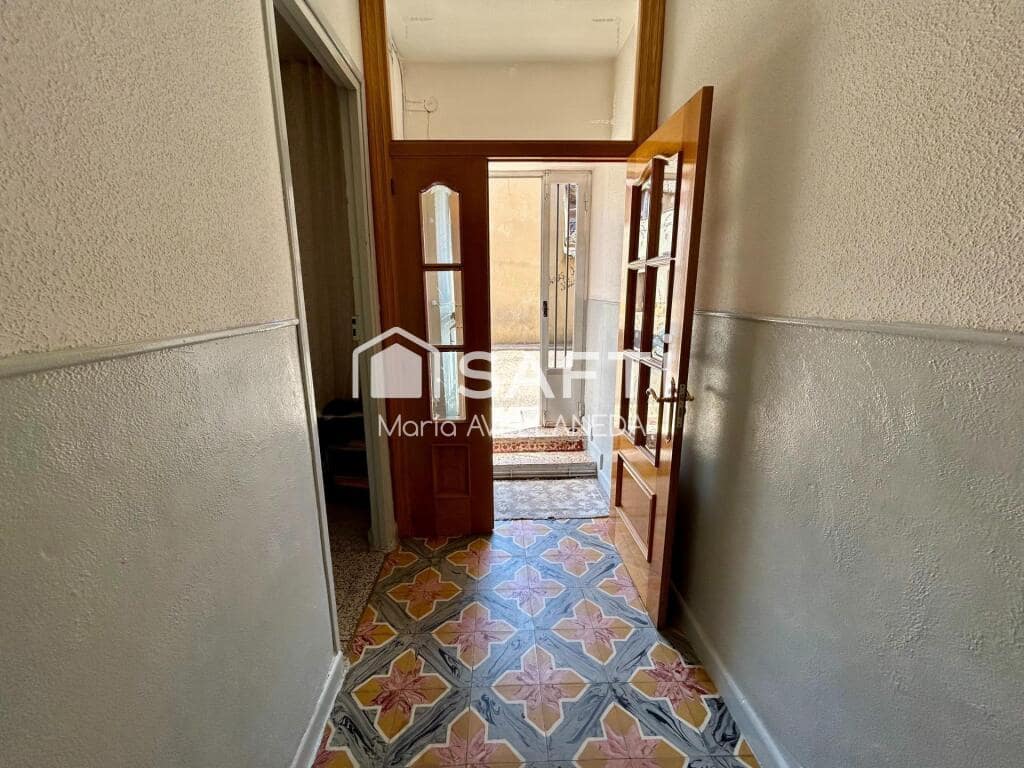 11 soveværelse Villa til salg i Valencia de Don Juan - € 139.000 (Ref: 9355759)