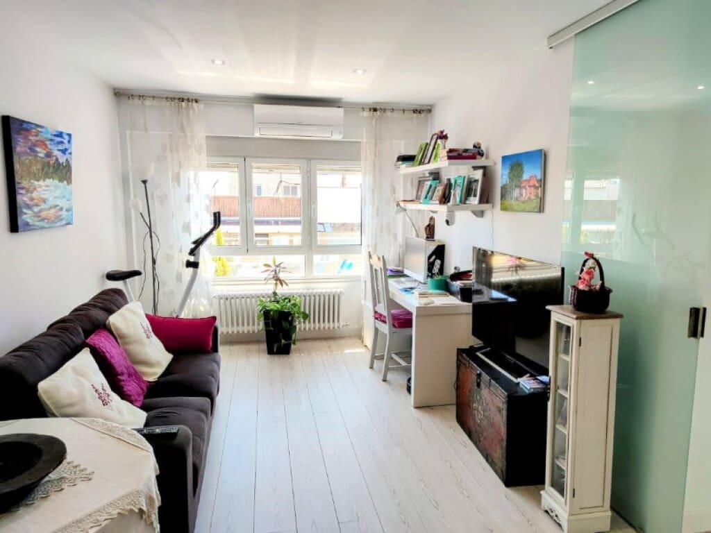 3 slaapkamer Appartement te koop in Leon stad - € 325.000 (Ref: 9355760)