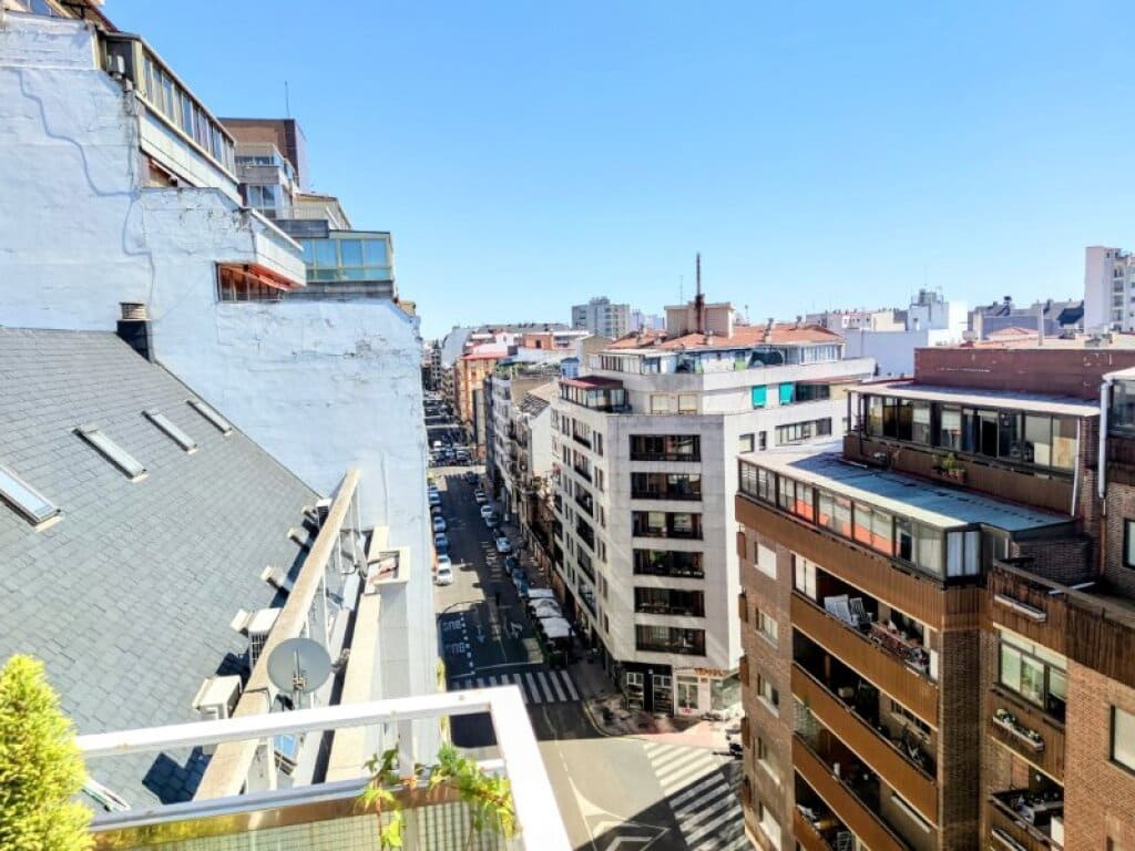 3 slaapkamer Appartement te koop in Leon stad - € 325.000 (Ref: 9355760)