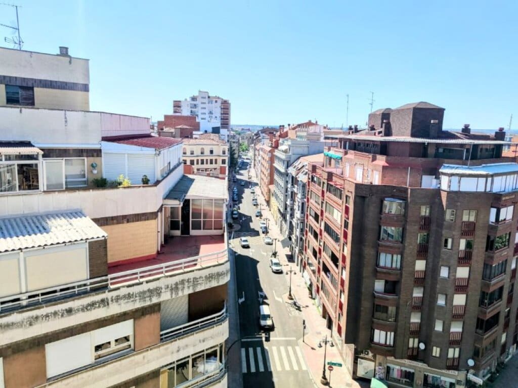 3 slaapkamer Appartement te koop in Leon stad - € 325.000 (Ref: 9355760)