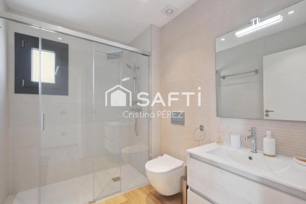 5 soverom Villa til salgs i Lloret de Mar med svømmebasseng garasje - € 1 400 000 (Ref: 9359371)