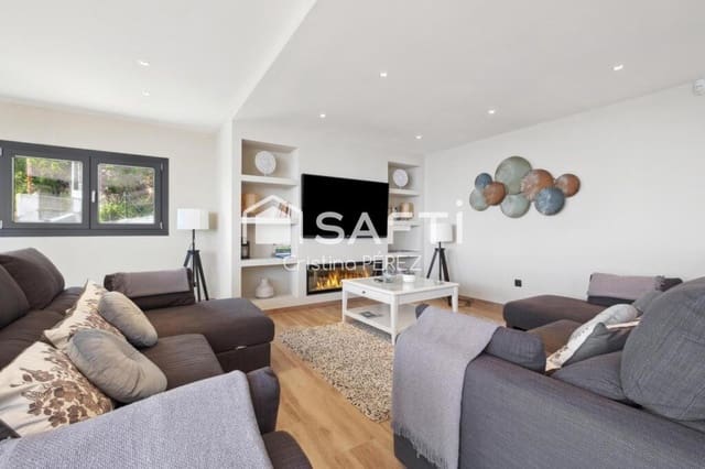 5 soveværelse Villa til salg i Roca Grossa, Lloret de Mar med swimmingpool garage - € 1.400.000 (Ref: 9359371)