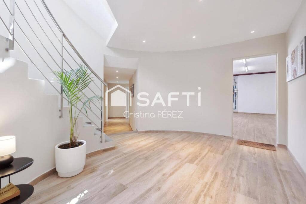 5 soverom Villa til salgs i Lloret de Mar med svømmebasseng garasje - € 1 400 000 (Ref: 9359371)