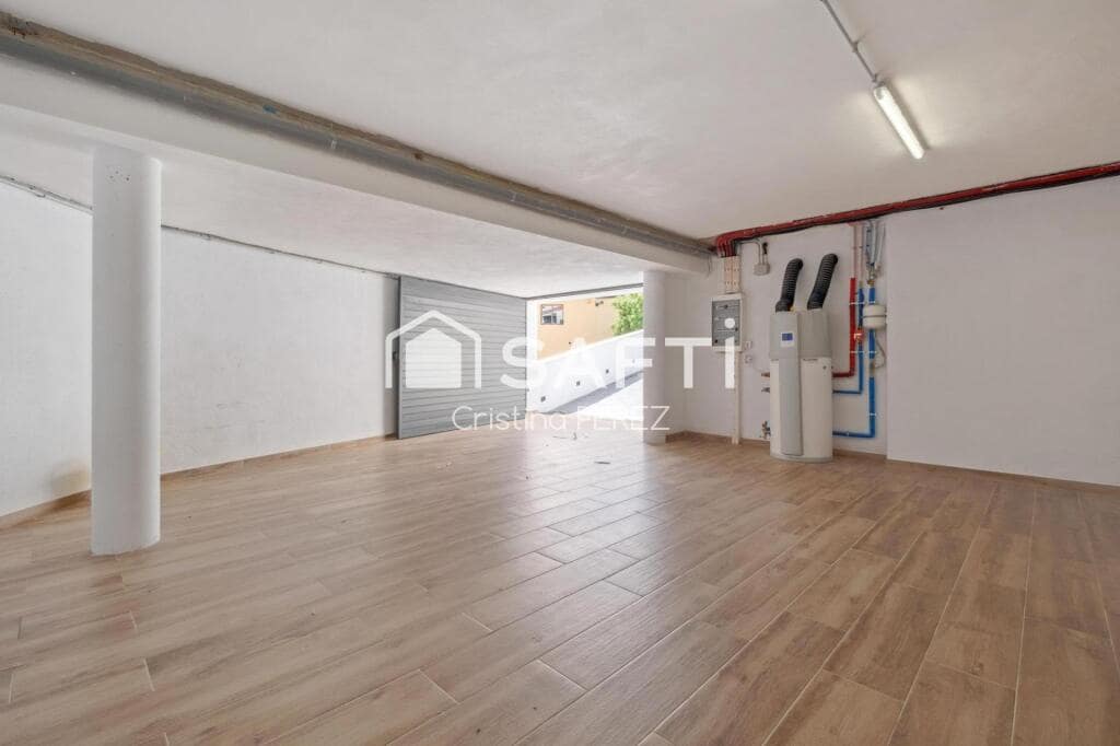 5 soverom Villa til salgs i Lloret de Mar med svømmebasseng garasje - € 1 400 000 (Ref: 9359371)