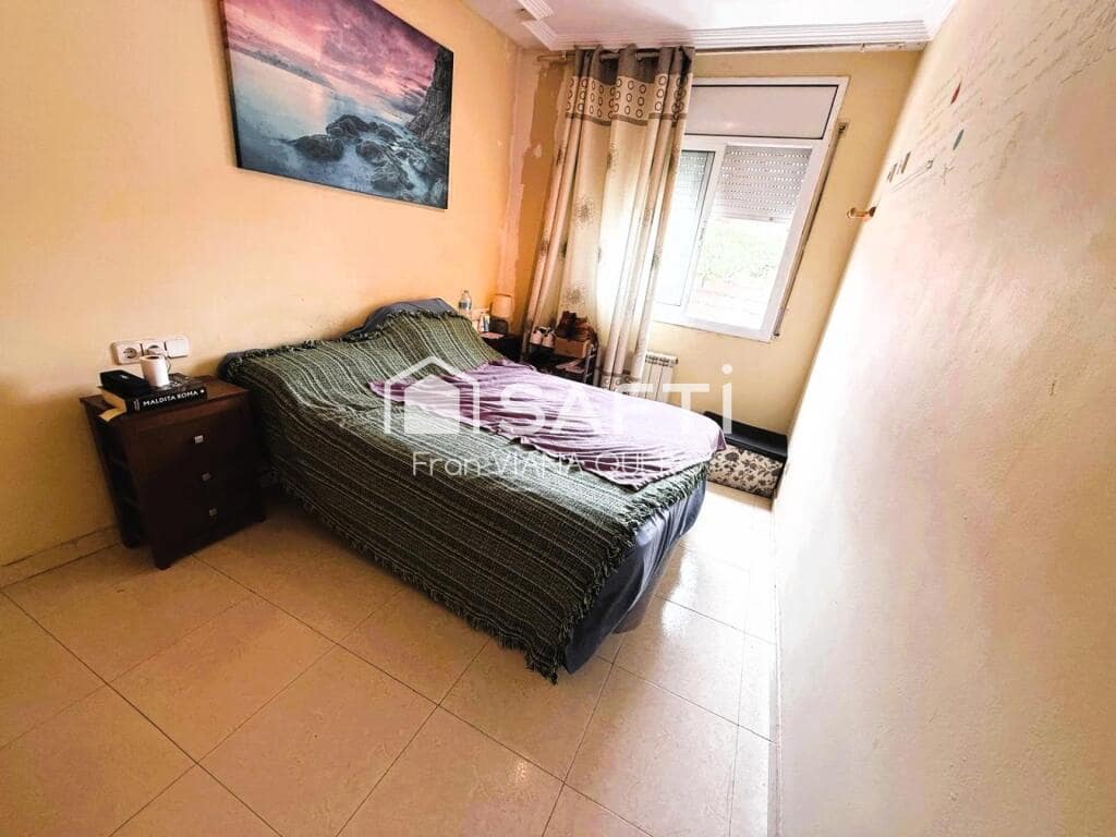 3 bedroom Apartment for sale in Pineda de Mar with pool - € 235,000 (Ref: 9359372)