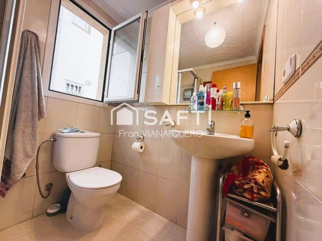 3 bedroom Apartment for sale in Pineda de Mar with pool - € 235,000 (Ref: 9359372)