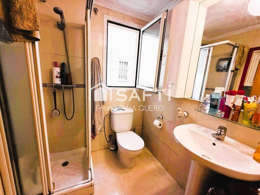 3 bedroom Apartment for sale in Pineda de Mar with pool - € 235,000 (Ref: 9359372)