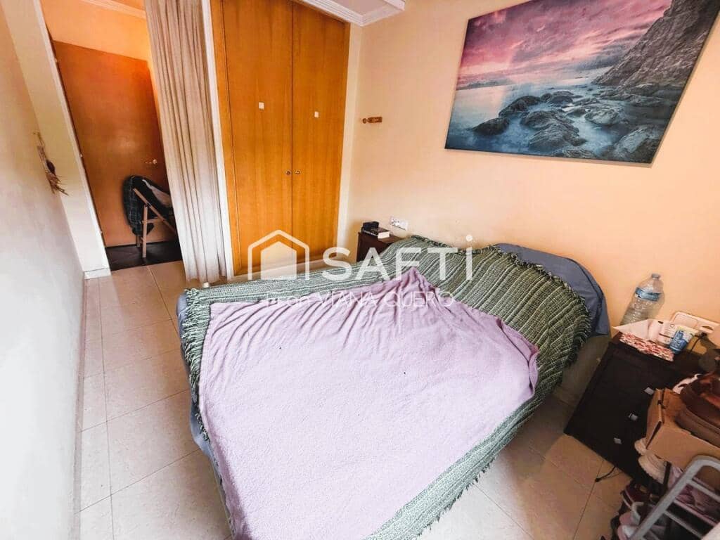 3 bedroom Apartment for sale in Pineda de Mar with pool - € 235,000 (Ref: 9359372)